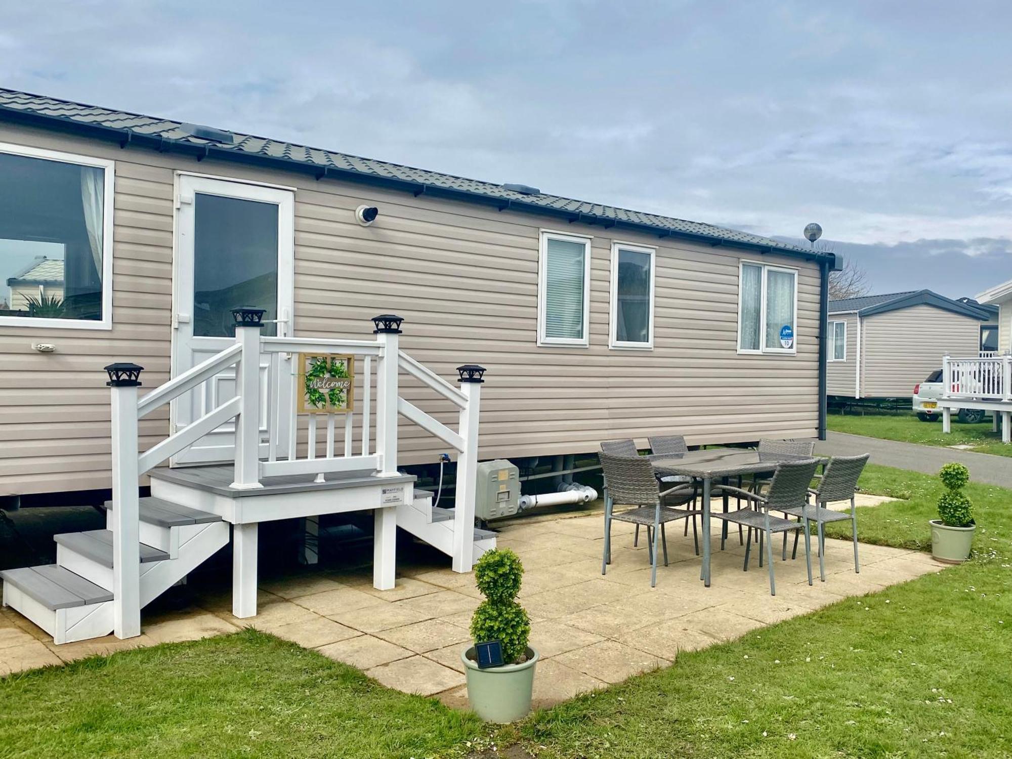 Caravan Church Farm Holiday Village Pagham Exterior photo