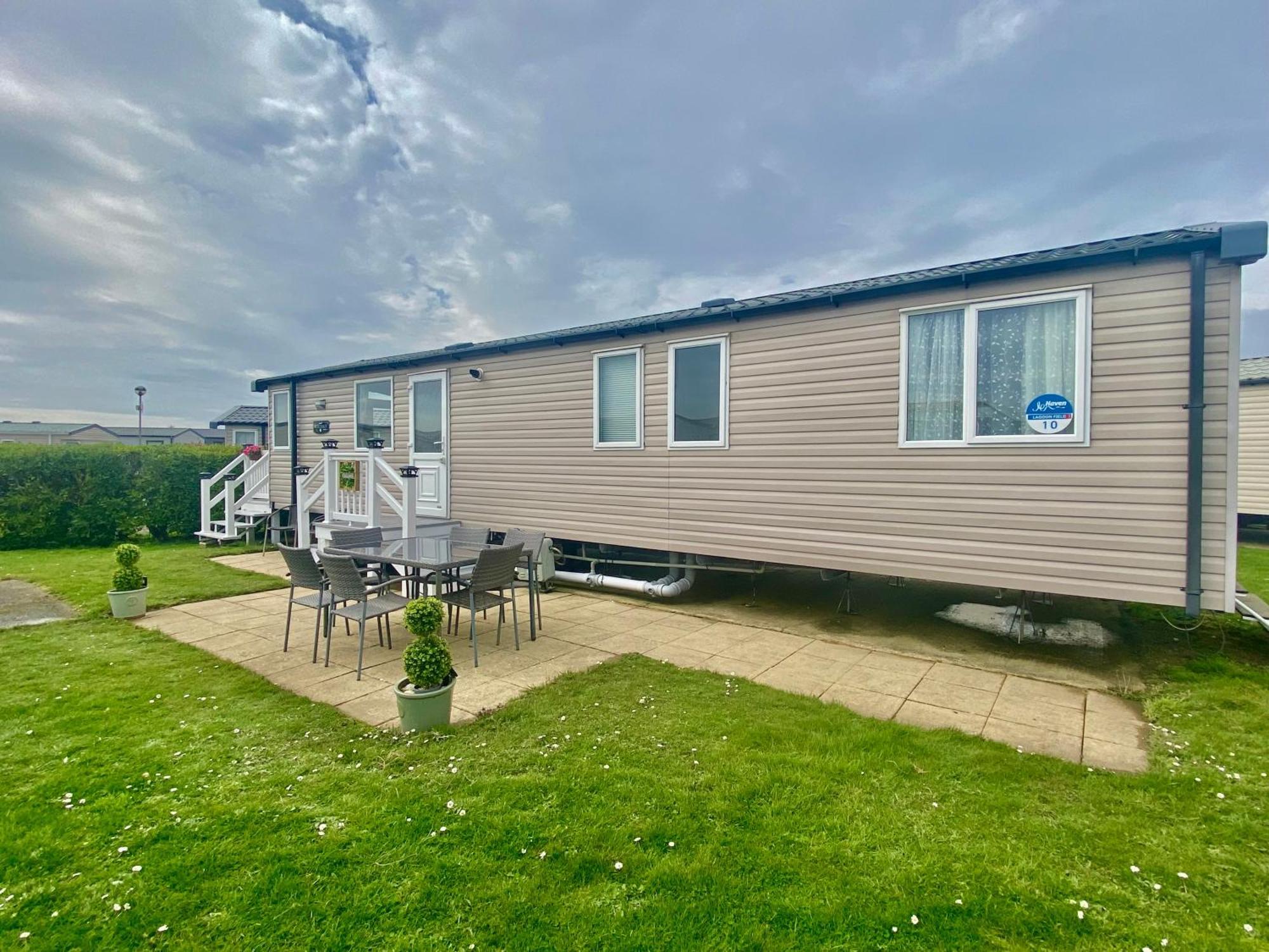 Caravan Church Farm Holiday Village Pagham Exterior photo